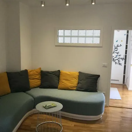 Apartman Nb Apartment *